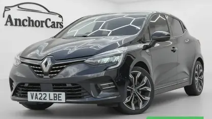 Used Renault Clio SE 140 HP (102 kW) 2022 Black Hatchback