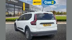 White Used 2023 Dacia Jogger Expression MPV | £15,495 (Fair price)