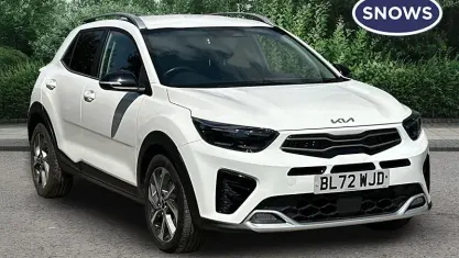 Used Kia Stonic GT-Line 120 HP (88 kW) 2023 White SUV
