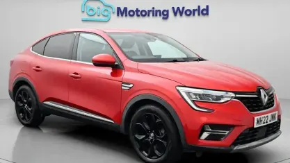Używany Renault Arkana Version S 145 KM (106 kW) 2022 Czerwony SUV