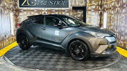 Used Toyota C-HR 122 HP (89 kW) 2019 Grey SUV