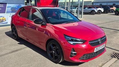 Usado Vauxhall Corsa 75 HP (55 kW) 2023 Vermelho Citadino