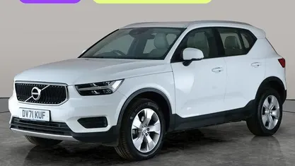 Used Volvo XC40 Momentum 197 HP (144 kW) 2021 SUV