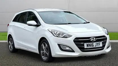 Used Hyundai i30 SE 110 HP (80 kW) 2016 Estate