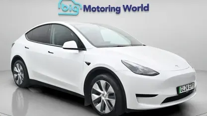Used Tesla Model Y Standard Range 219 kW (299 HP) 2024 White SUV