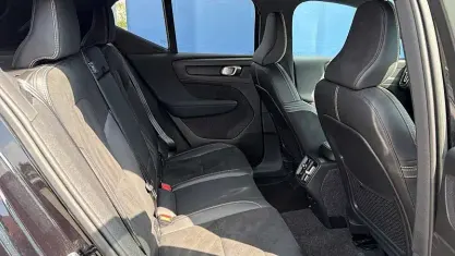 Begagnad Volvo XC40 R-Design 163 HK (119 kW) 2021 SUV