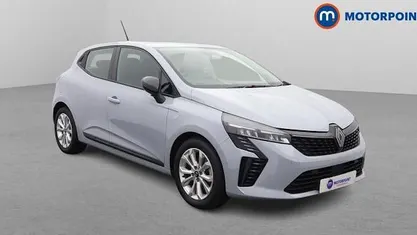 Used Renault Clio V Evolution 143 HP (105 kW) 2024 Grey Hatchback