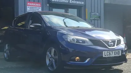 Used Nissan Pulsar N-Connecta 116 HP (85 kW) 2017 Blue Hatchback