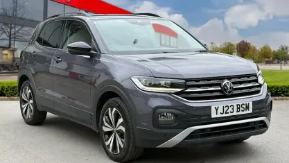Usado VW T-Cross Black Edition 110 HP (80 kW) 2023 Cinzento SUV
