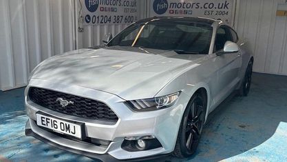 Usado Ford Mustang Fastback 317 HP (233 kW) 2016 Prateado Coupé