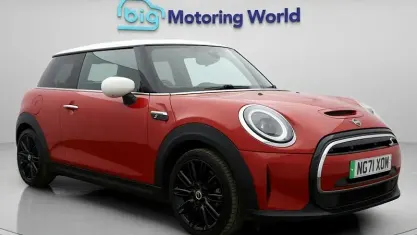 Used Mini Cooper Level 2 135 kW (184 HP) 2023 Hatchback