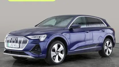 Używany Audi e-tron S-Line 230 kW (313 KM) 2022 SUV