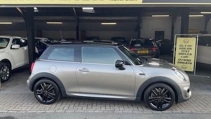 Usado Mini Cooper Hatch 136 CV (100 kW) 2021 Utilitario