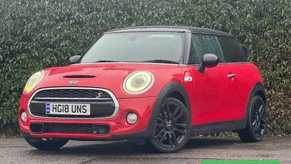 Red Used 2018 Mini Cooper S Hatch Hatchback | £8,990 (Fair price)