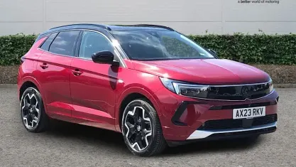 Used Vauxhall Grandland X Ultimate 131 HP (96 kW) 2023 Red SUV