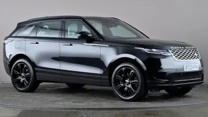 Begagnad Land Rover Range Rover Velar SE 404 HK (297 kW) 2022 Svart SUV