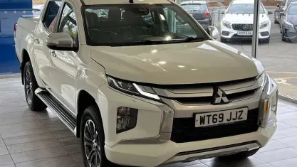 Begagnad Mitsubishi L200 Warrior 150 HK (110 kW) 2019 Pickup