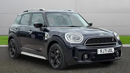 Used Mini Cooper S Classic 220 HP (161 kW) 2022 Hatchback