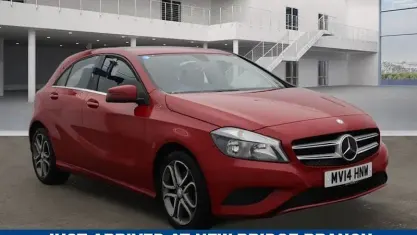 Used Mercedes A180 122 HP (89 kW) 2013 Red Hatchback