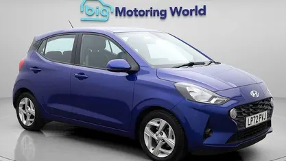 Used Hyundai i10 SE 84 HP (61 kW) 2023 Blue Hatchback
