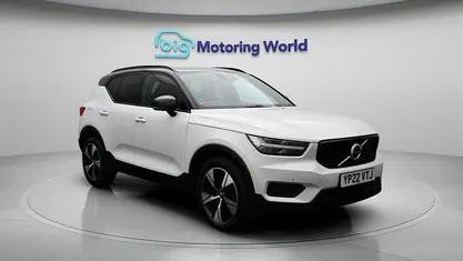 Used Volvo XC40 R-Design 262 HP (192 kW) 2021 White SUV