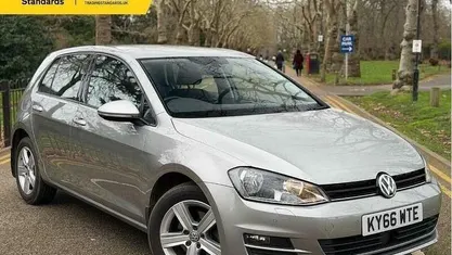 Used VW Golf VII Edition 125 HP (91 kW) 2016 Silver Hatchback