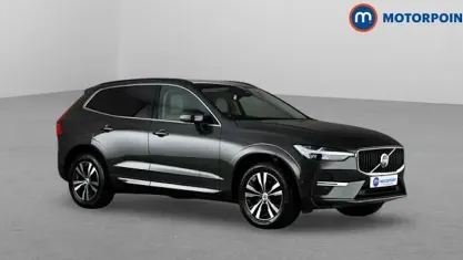 Used Volvo XC60 Momentum 250 HP (183 kW) 2021 Grey SUV