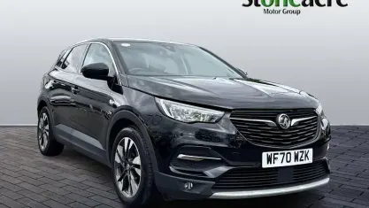 Used Vauxhall Grandland X SRi 131 HP (96 kW) 2020 Black SUV