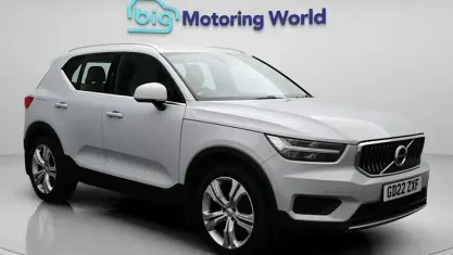Usado Volvo XC40 Inscription 197 HP (144 kW) 2021 Prateado SUV
