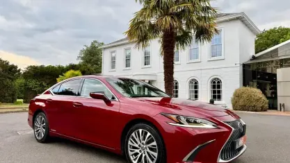Used Lexus ES300H 218 HP (160 kW) 2021 Sedan