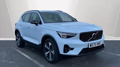 New 2025 Volvo XC40 Plus SUV | £34,681 (Super price)