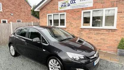 Usado Vauxhall Astra 110 HP (80 kW) 2014 Citadino