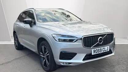 711 bright silver Used 2019 Volvo XC60 R-Design SUV | £22,290 (Fair price)