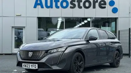 Used Peugeot 308 SW Allure Premium 131 HP (96 kW) 2023 Estate