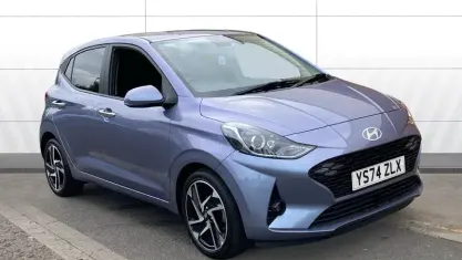 Used Hyundai i10 Premium 63 HP (46 kW) 2024 Blue Hatchback