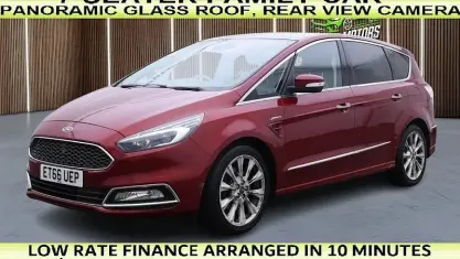 Used Ford S-MAX Vignale 209 HP (153 kW) 2017 Red MPV