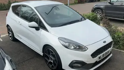 Second-hand Ford Fiesta ST 200 CP (147 kW) 2019 Alb Hatchback