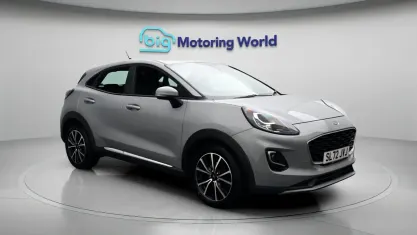 Usado Ford Puma Titanium 155 HP (114 kW) 2022 Prateado SUV