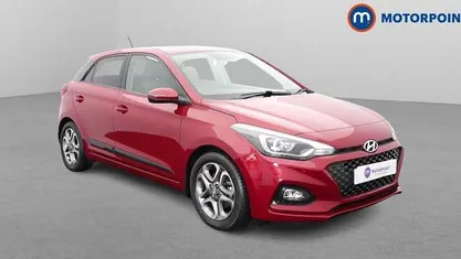 Used Hyundai i20 Premium 101 HP (74 kW) 2019 Red Hatchback