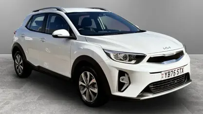 Used Kia Stonic 99 HP (72 kW) 2025 White SUV
