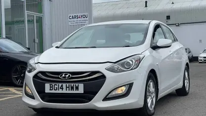 Used Hyundai i30 Active 110 HP (80 kW) 2014 White Hatchback