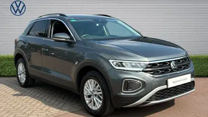 Used VW T-Roc Life 150 HP (110 kW) 2025 SUV
