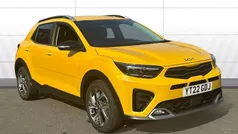 Yellow Used 2022 Kia Stonic 4 SUV | £13,100 (Fair price)