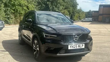 Used Volvo XC40 Ultra 163 HP (119 kW) 2027 Black SUV