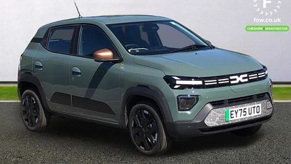 Begagnad Dacia Spring Extreme 47 kW (65 HK) 2025 Grön Halvkombi