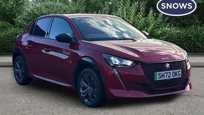 Used Peugeot e-208 Allure+ 100 kW (136 HP) 2022 Red Hatchback