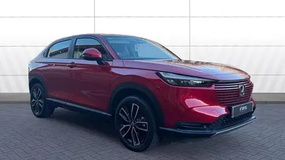 Used Honda HR-V Elegance 131 HP (96 kW) 2023 Red SUV