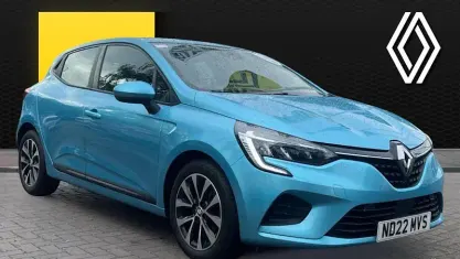 Used Renault Clio V Iconic 90 HP (66 kW) 2022 Blue Hatchback