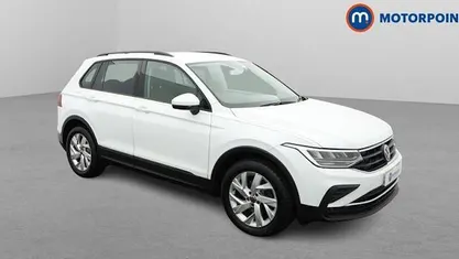 White Used 2022 VW Tiguan Life SUV | £18,249 (Fair price)
