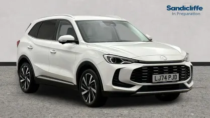 Used MG ZS Trophy 196 HP (144 kW) 2024 Solid  arctic white SUV